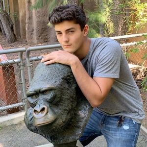 Meet your Posher, Luke